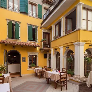 Al 3* Caprino Veronese