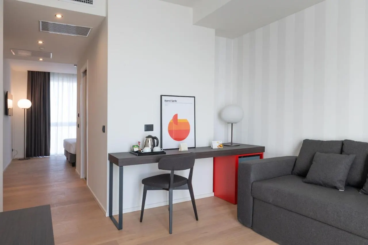 Hotel Punta Tipa Trapani 4*,  Italien