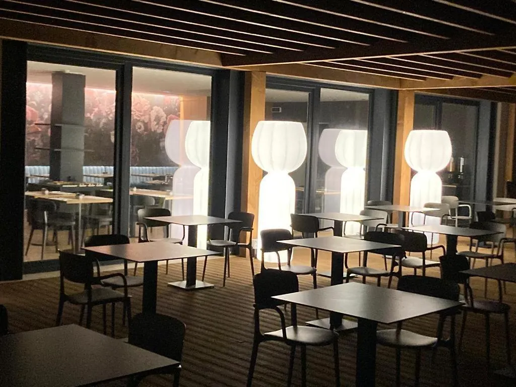 Hotel Punta Tipa Trapani 4*,  Italien